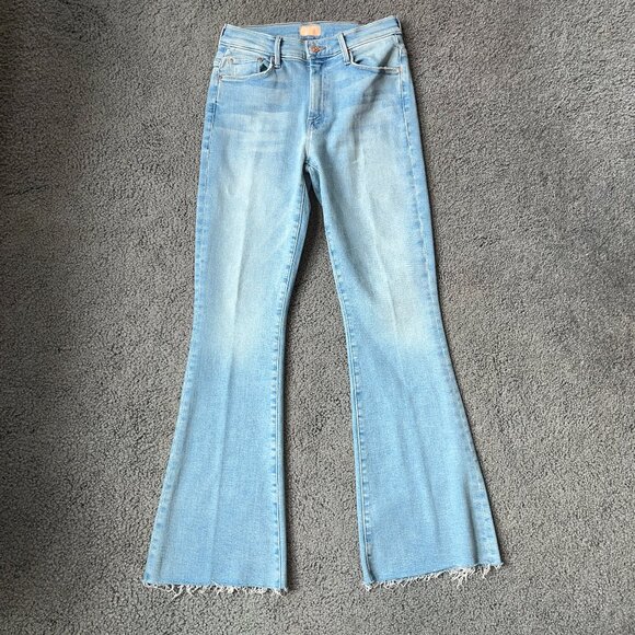 MOTHER THE WEEKENDER FRAY FLARE JEANS IN CALIFORNIA CRUISER WASH - NWOT  W28 L31 - Picture 1 of 13